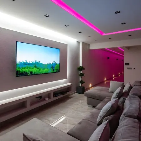 Luxury 2 Bed Apartment In The Heart Of St Julians-2