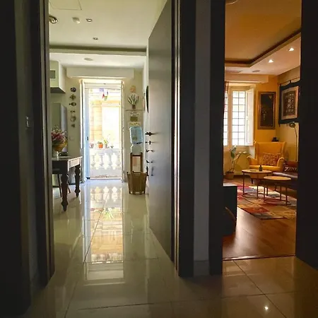 Valletta Collection - Merchant Str Apartment With Large Yard-3