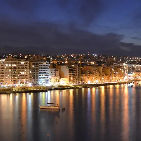 Marvellous Apartment With Valletta And Harbour Views-2