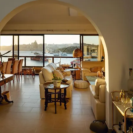 Private Rooms In Seafront Apartment-3