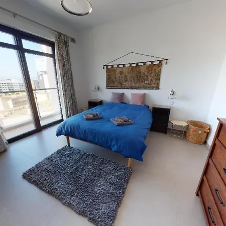 St Julians Central Luxury Apartment-3