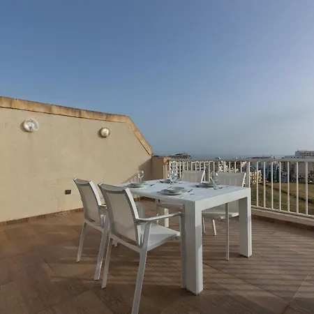 Sunny Penthouse Wterrace And Open Views-3