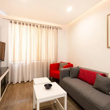 Dc36 -Spacious&Stylish 3 Bedroom Flat. Prime Zone-2