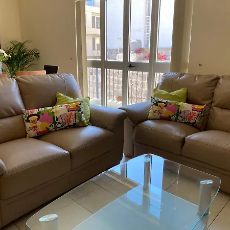 Newly Refurbished Mellieha Central Apartment-2