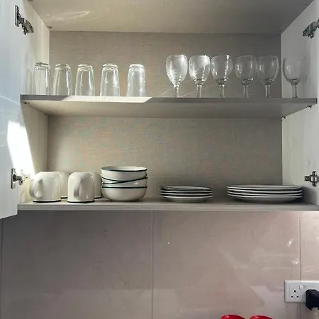 Room With Private Bathroom Sliema-3
