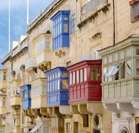 Valletta Most Central Studio Apartment 16Th-Century Building-2
