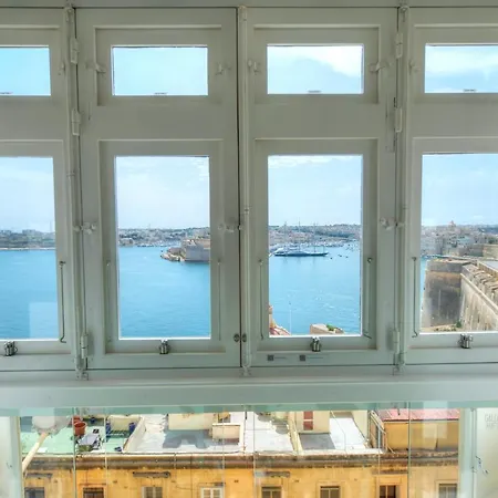 Spacious Maisonette With Spectacular Views Ibri1-1-3
