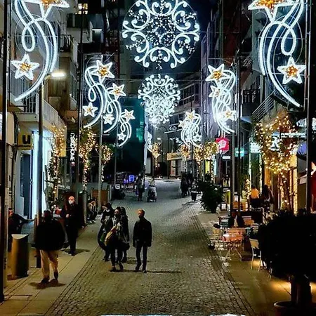 Gold - Central, Cozy, A Fun Place Like No Other-3