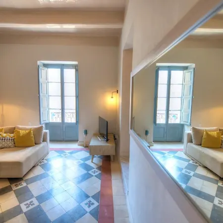 Charming & Traditional Flat In City Center Esch1-2-2