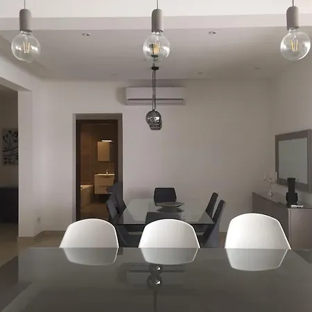 The One - 4 Bedroom St Julian'S-2