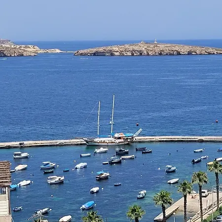 Lovely Apartment With Side Sea View-3