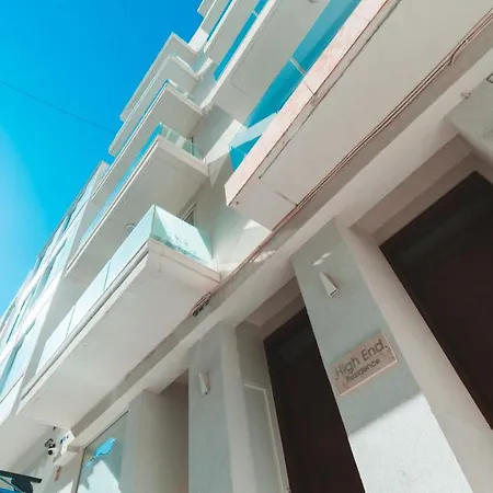 Ideal Location, Stylish 1Br Apartment With Free Parking-3