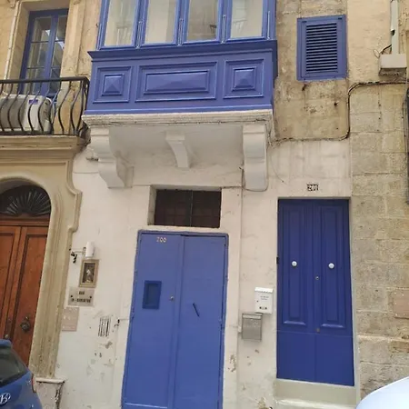 2 Bedroom Apartment In The Centre Of Valletta-2