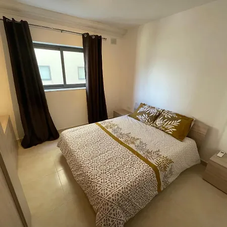 Blue Skies Family Apartment With Terrace-2