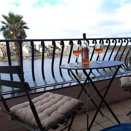 Seafront Apartment In St. Paul'S Bay-3