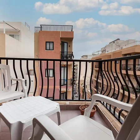 Corner View Apartment-2
