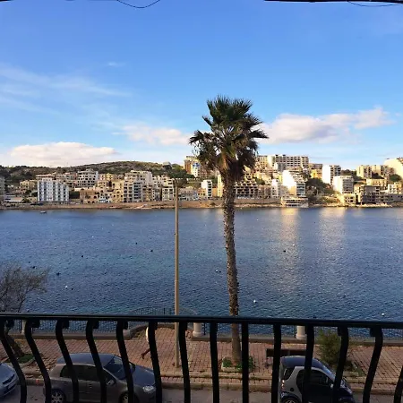Seafront Apartment In St. Paul'S Bay-2