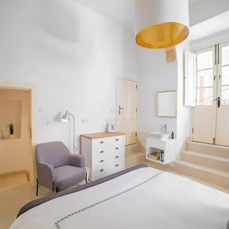 Carmelita Maisonette-3
