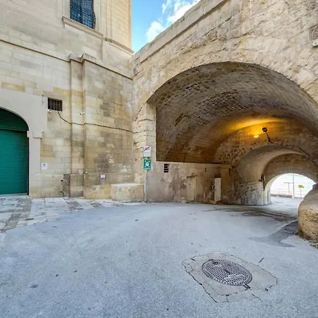 31 Sally Port-3