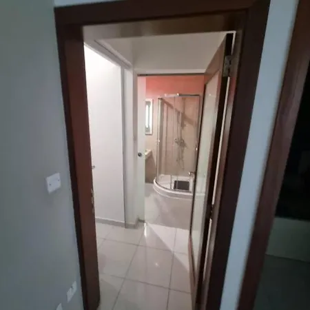 Three Bedroom Apartment In Qawra-3