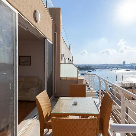 Sant Antnin Penthouse Suite - Sliema Ferries - Sea Views-2