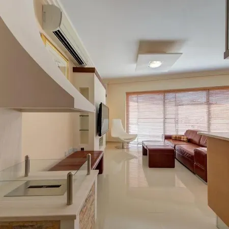 Amazing 1 Bedroom With Views In Mellieha-3