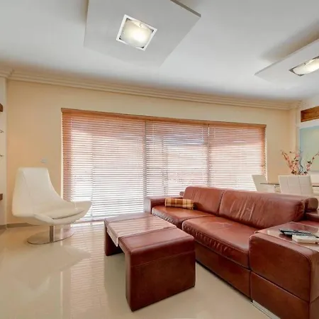 Amazing 1 Bedroom With Views In Mellieha-2