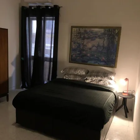 Tigne Apartment, Sliema-2
