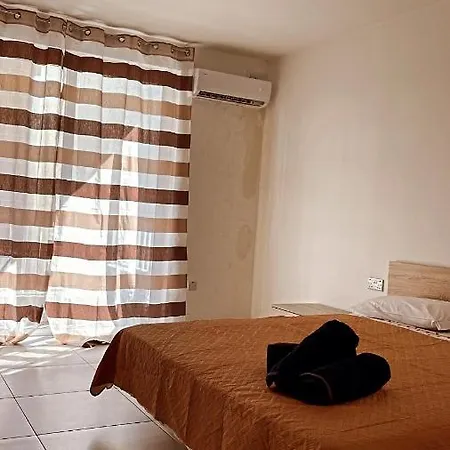 Sliema Holiday Apartment Balluta Bay-3