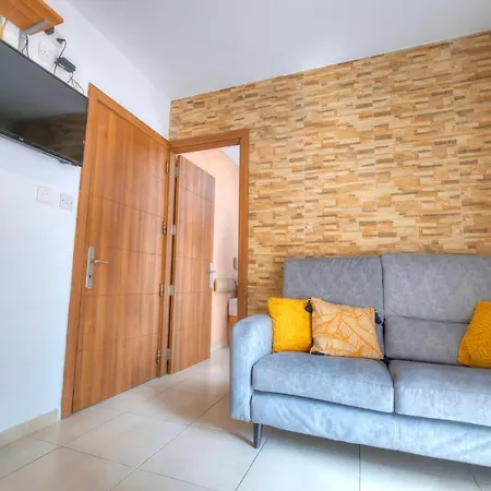 2Bedroom With Large Terrace In Paceville Jpor1-1-2