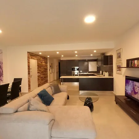 Korzo Suites St. Julian`S-3