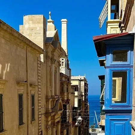 House Of Character In Valletta-2