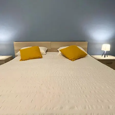 St Julian's Modern&Spacious 4 Bedroom Apartment-3