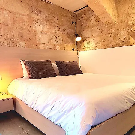 Tide 21 Savynomad Harbour Residences Valletta-2
