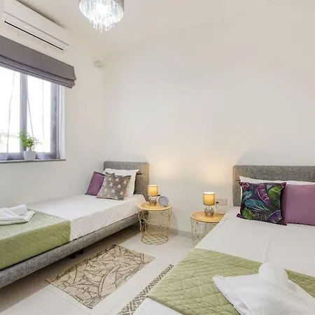 Colourful, Designer 2Br Apt In Central St Julians By 360 Estates-2