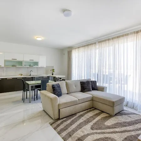 Lux Sea Front Penthouse With Breathtaking Views In St Pauls By 360 Estates-2