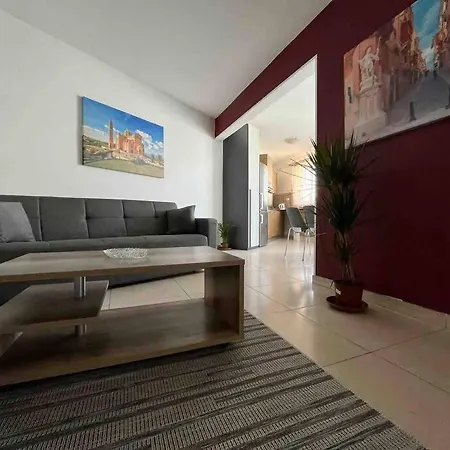 Lovely 3 Bedroom Condo-3