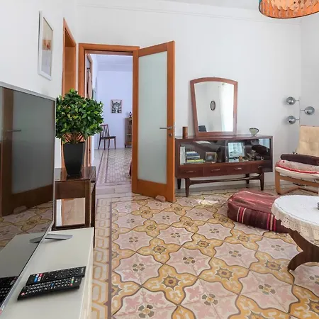 Beautiful, Spacious Apartment In Central Valletta-2