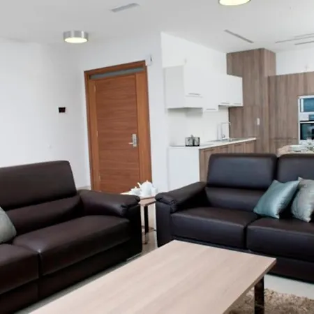 Quisisana Apartments - Cast Renting-2