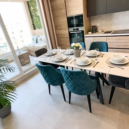 Honeycomb Designer Apartment-3