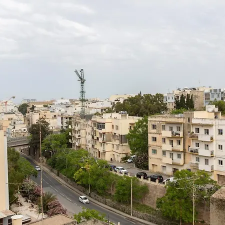 Beautiful, Spacious 3Br Home With Private Balcony With 360 Estates-3