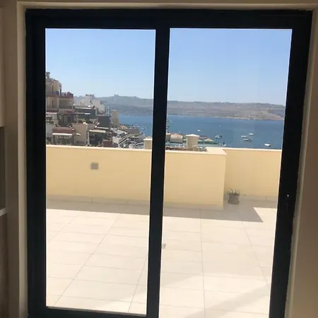 The Sea Across The Road Penthouse 5-2