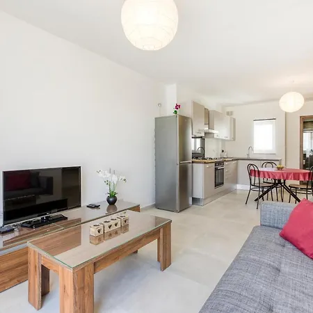 Lovely 2Br Home 2 Mins Away From The Promenade By 360 Estates-2