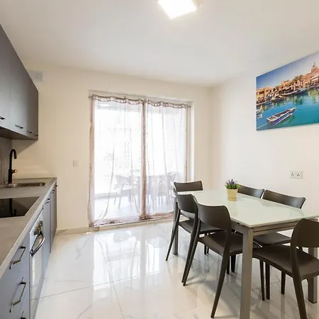 St Paul'S Bay Sunny Suites By 360 Estates-3