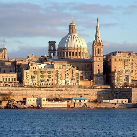 Exquisite Seafront Apart In Spinola Bay St Julians-3