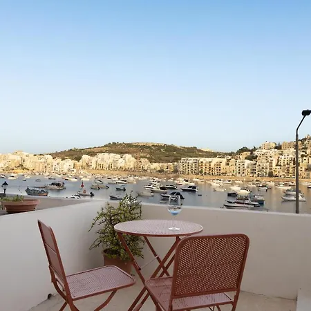 Modern Seafront 2Bd Apartment With Terrace & Sea View - Xemxija-3