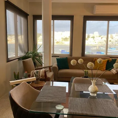 A Sea View Maisonette Right On The Waters Edge.-2