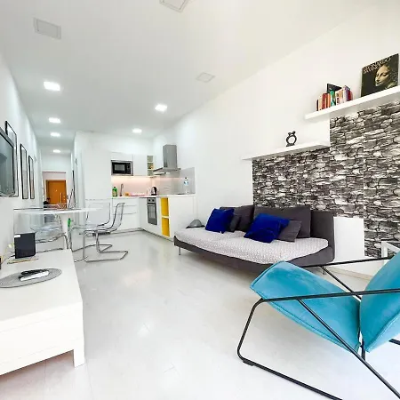 Leon Apartment - Highly Modern Sliema Stay-3