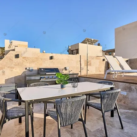 Lux Villa With Pool-Hosted By Sweetstay-2