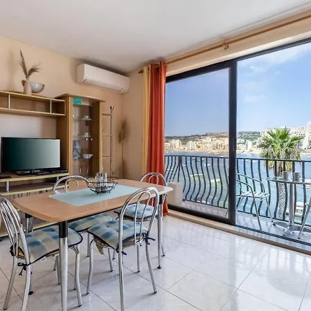 Adorable Seaview Apt At St Paul'S Bay-3